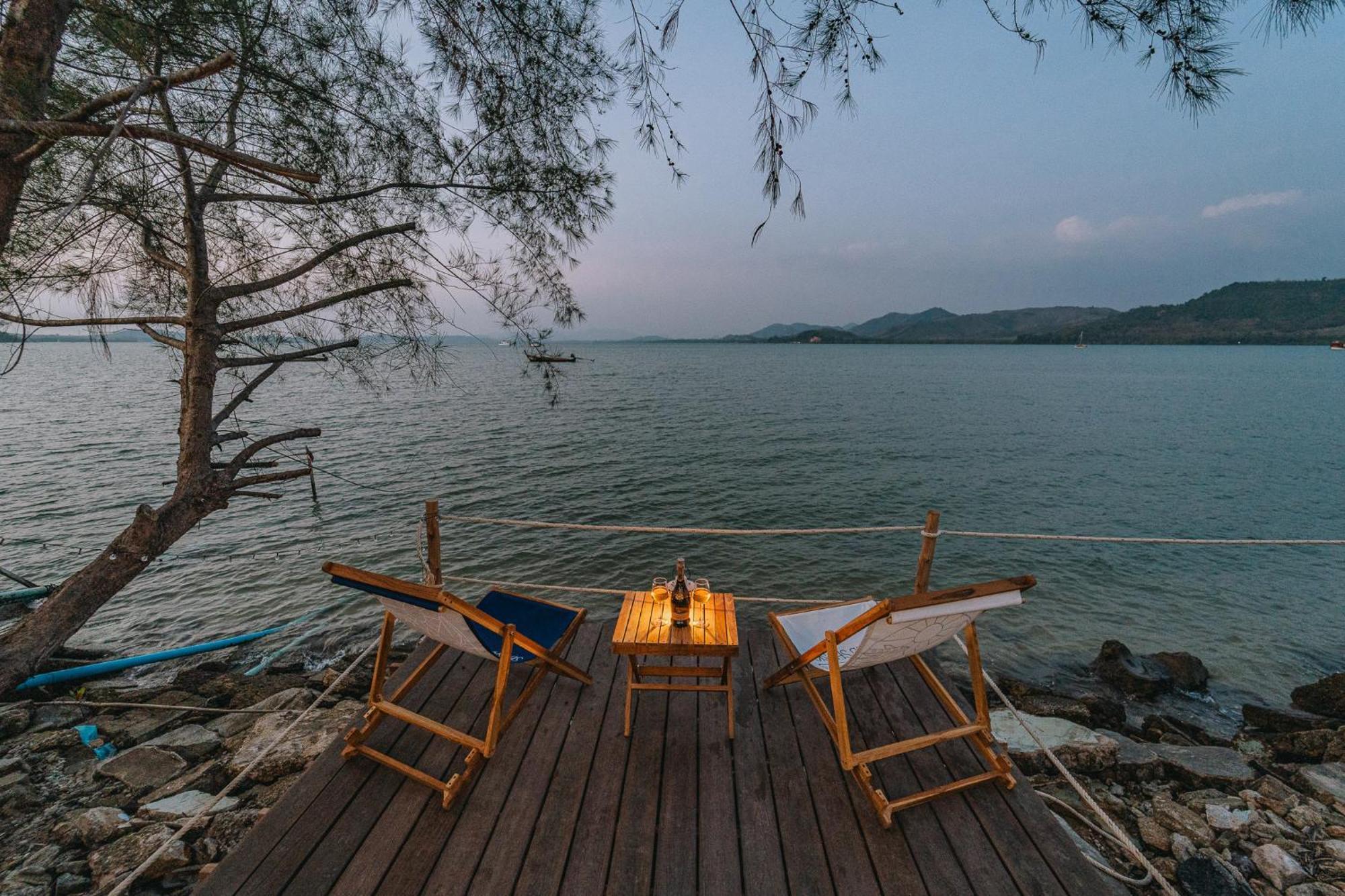 Sea Sand See Sky Beach Front Resort Phuket Bagian luar foto